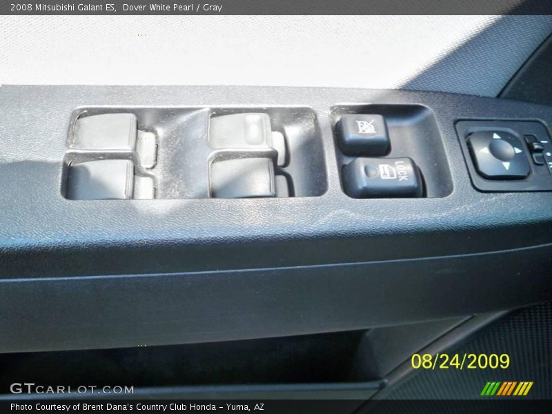 Dover White Pearl / Gray 2008 Mitsubishi Galant ES