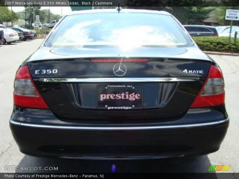 Black / Cashmere 2007 Mercedes-Benz E 350 4Matic Sedan