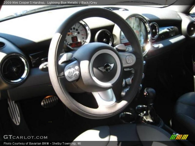 Lightning Blue Metallic / Black/Grey 2009 Mini Cooper S Hardtop