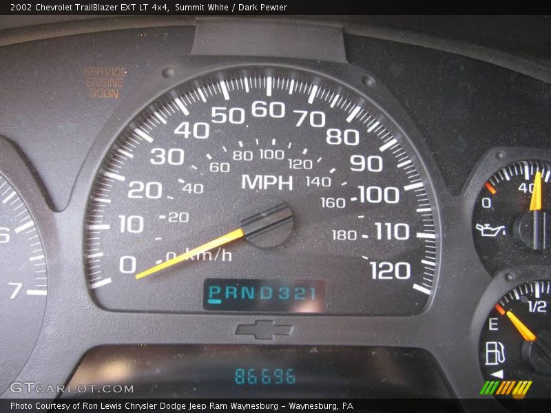 Summit White / Dark Pewter 2002 Chevrolet TrailBlazer EXT LT 4x4