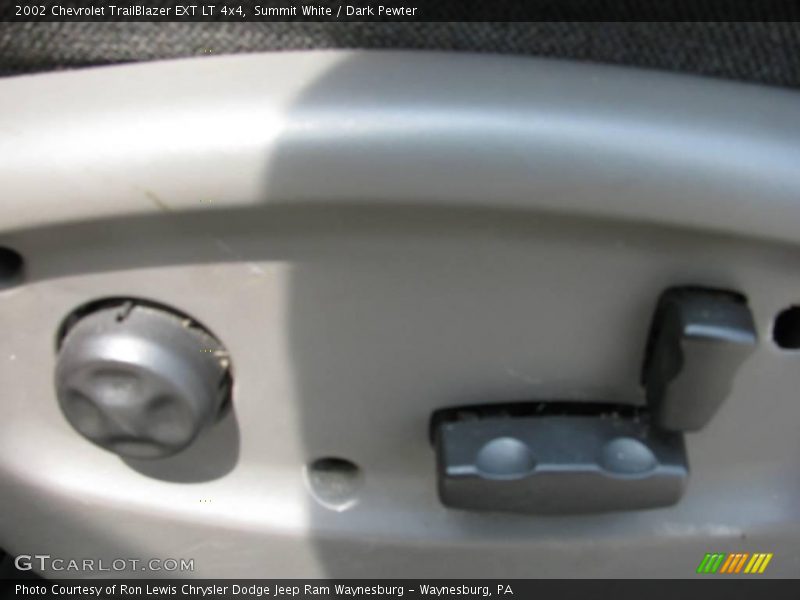 Summit White / Dark Pewter 2002 Chevrolet TrailBlazer EXT LT 4x4