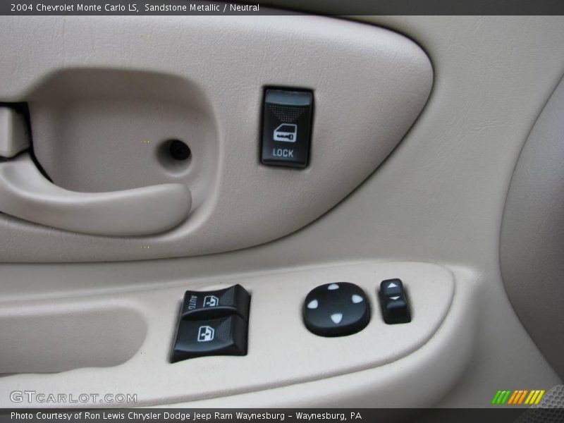 Sandstone Metallic / Neutral 2004 Chevrolet Monte Carlo LS