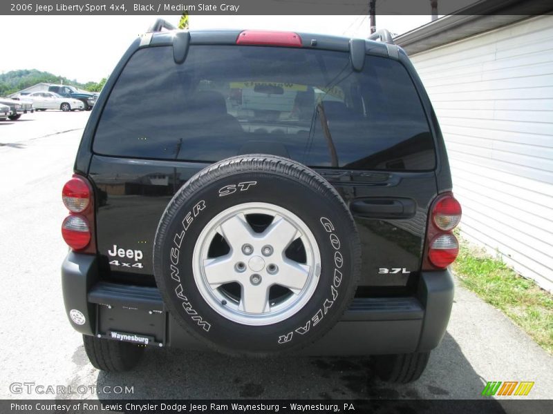 Black / Medium Slate Gray 2006 Jeep Liberty Sport 4x4