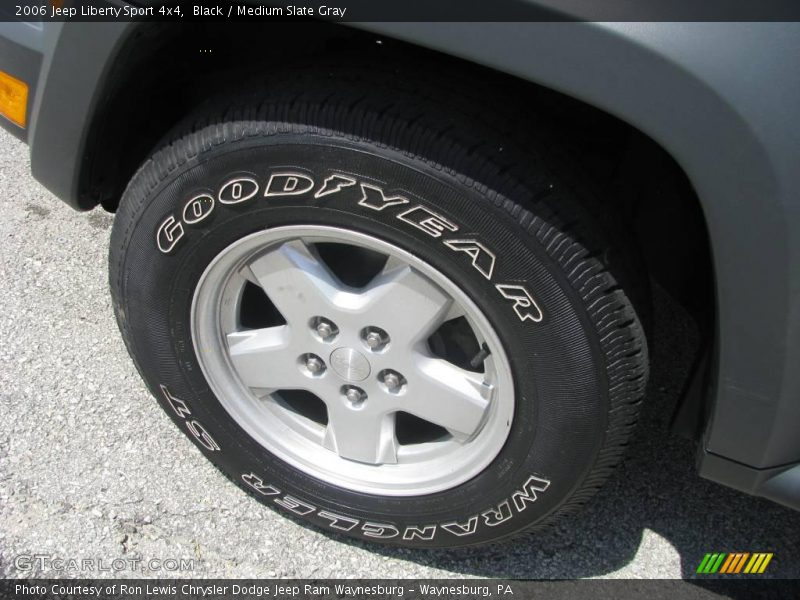 Black / Medium Slate Gray 2006 Jeep Liberty Sport 4x4