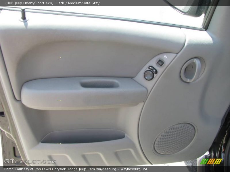 Black / Medium Slate Gray 2006 Jeep Liberty Sport 4x4