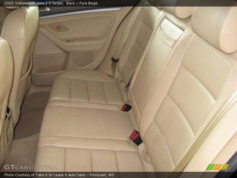 Black / Pure Beige 2005 Volkswagen Jetta 2.5 Sedan