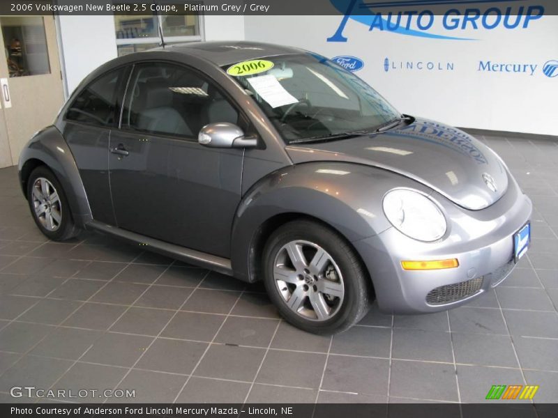 Platinum Grey / Grey 2006 Volkswagen New Beetle 2.5 Coupe