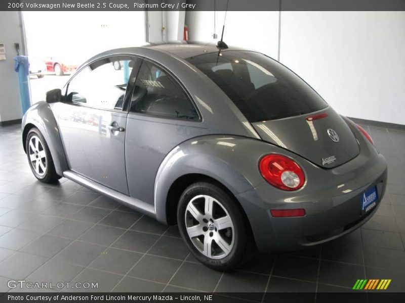 Platinum Grey / Grey 2006 Volkswagen New Beetle 2.5 Coupe