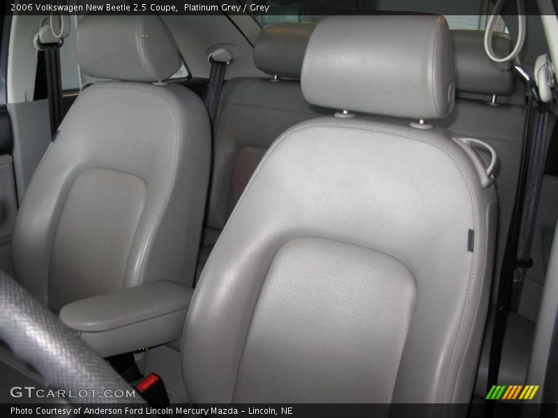 Platinum Grey / Grey 2006 Volkswagen New Beetle 2.5 Coupe