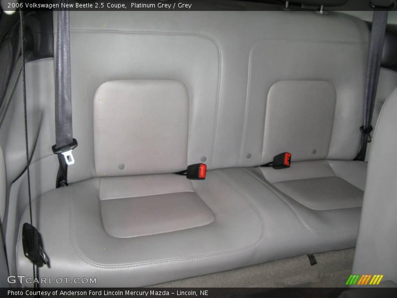 Platinum Grey / Grey 2006 Volkswagen New Beetle 2.5 Coupe