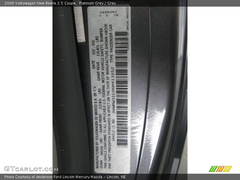 Platinum Grey / Grey 2006 Volkswagen New Beetle 2.5 Coupe