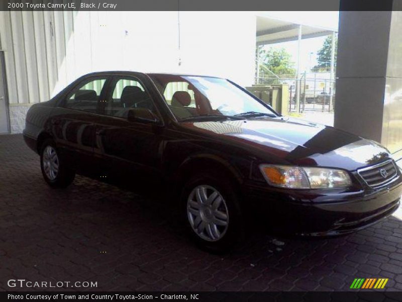 Black / Gray 2000 Toyota Camry LE