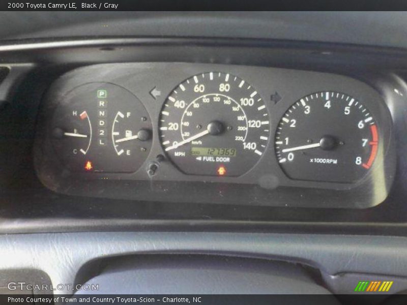 Black / Gray 2000 Toyota Camry LE