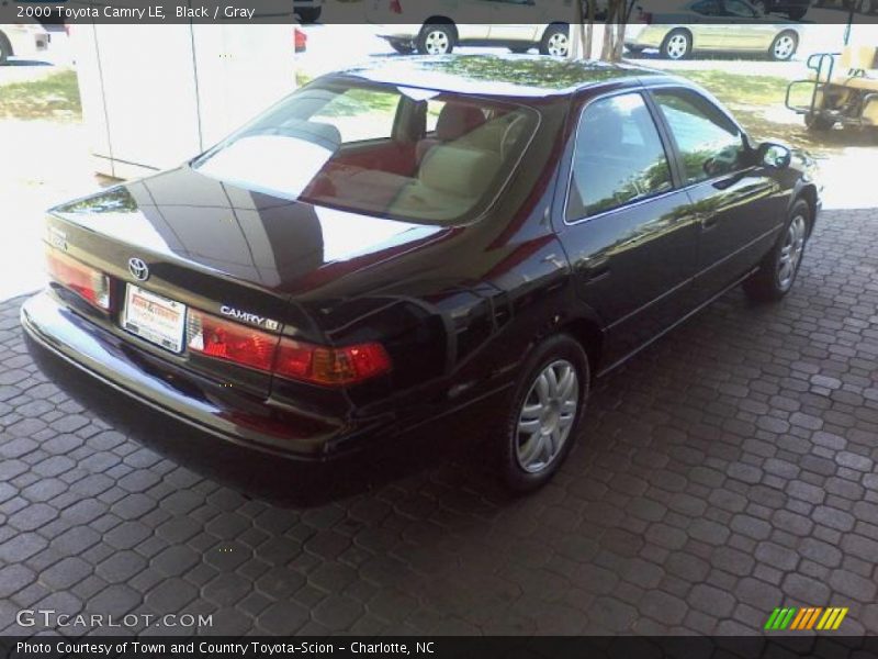 Black / Gray 2000 Toyota Camry LE