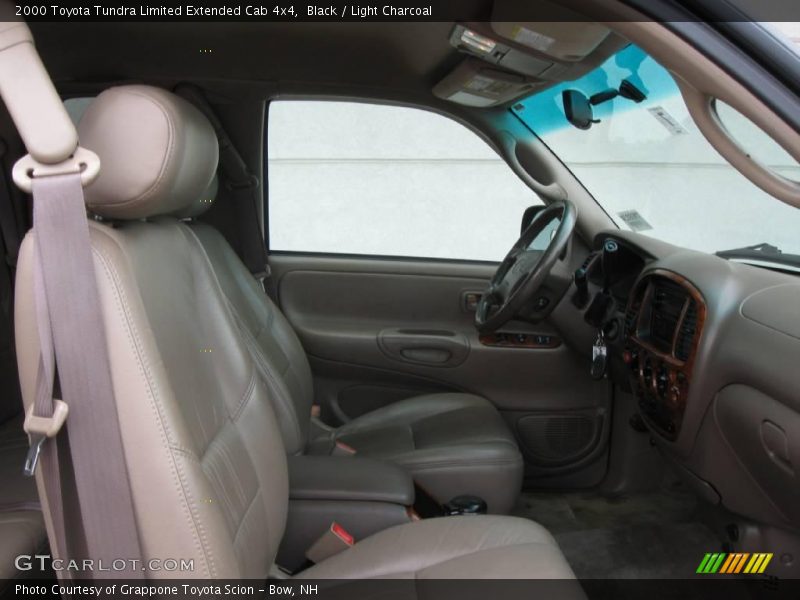 Black / Light Charcoal 2000 Toyota Tundra Limited Extended Cab 4x4