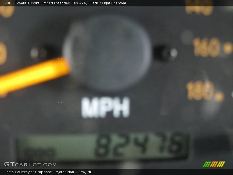 Black / Light Charcoal 2000 Toyota Tundra Limited Extended Cab 4x4