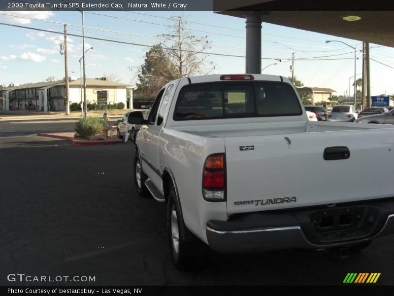 Natural White / Gray 2000 Toyota Tundra SR5 Extended Cab