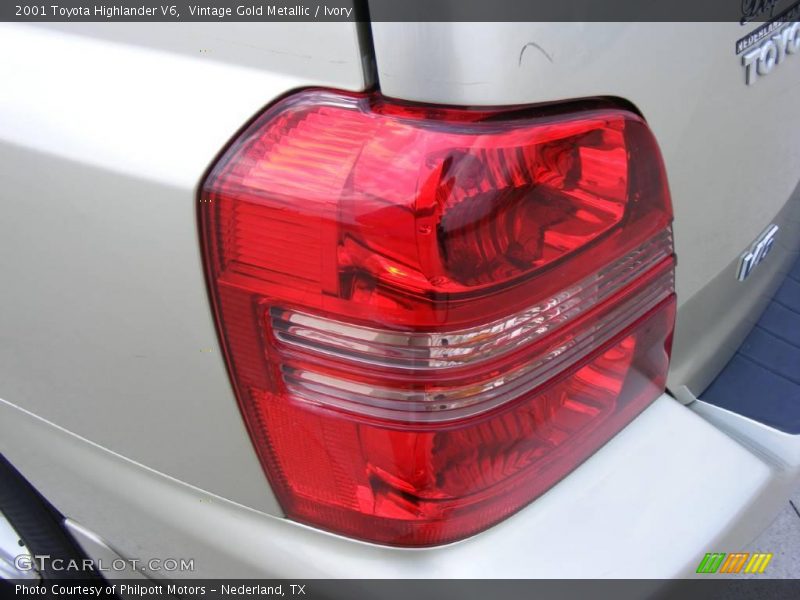 Vintage Gold Metallic / Ivory 2001 Toyota Highlander V6