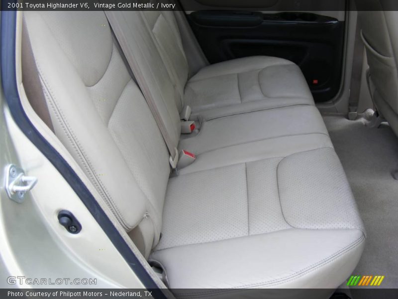 Vintage Gold Metallic / Ivory 2001 Toyota Highlander V6