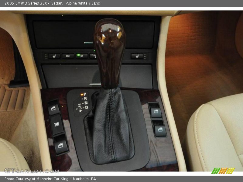 Alpine White / Sand 2005 BMW 3 Series 330xi Sedan