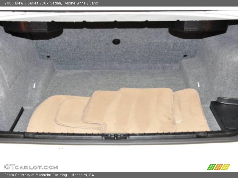 Alpine White / Sand 2005 BMW 3 Series 330xi Sedan