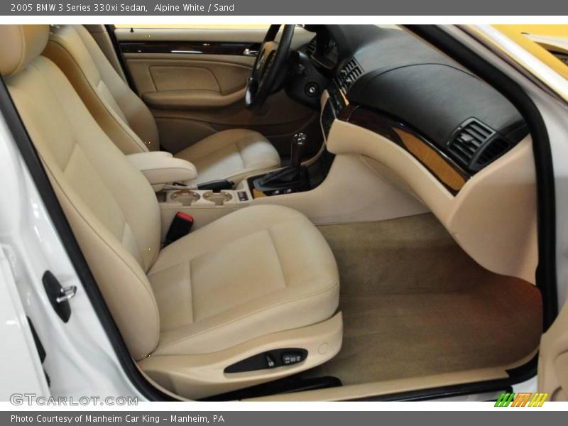 Alpine White / Sand 2005 BMW 3 Series 330xi Sedan