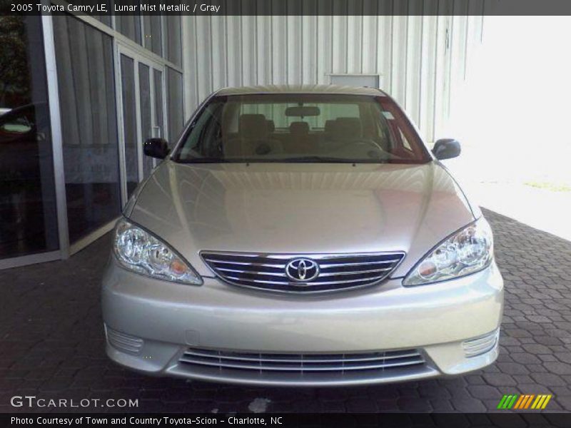 Lunar Mist Metallic / Gray 2005 Toyota Camry LE