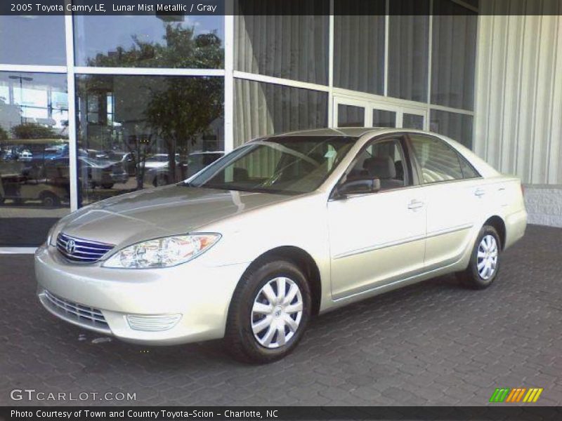 Lunar Mist Metallic / Gray 2005 Toyota Camry LE