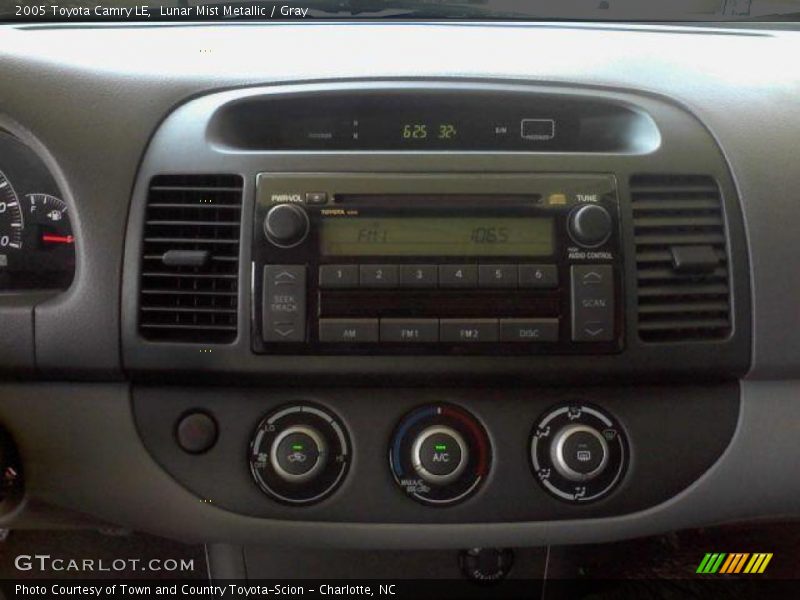 Lunar Mist Metallic / Gray 2005 Toyota Camry LE