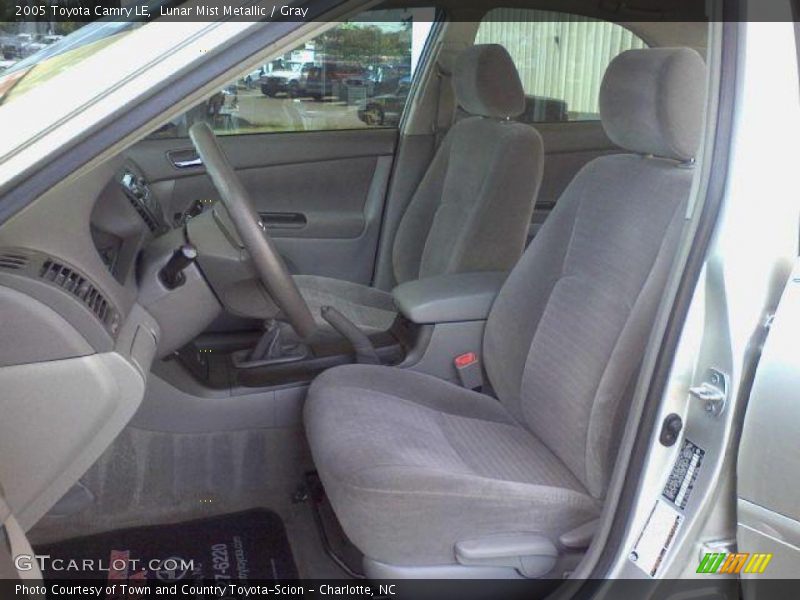 Lunar Mist Metallic / Gray 2005 Toyota Camry LE