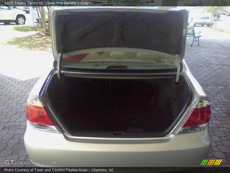 Lunar Mist Metallic / Gray 2005 Toyota Camry LE