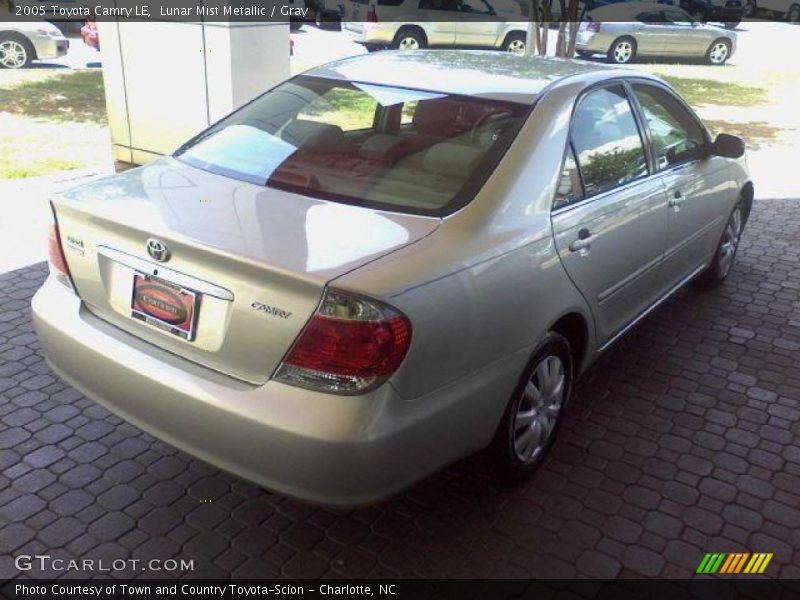 Lunar Mist Metallic / Gray 2005 Toyota Camry LE