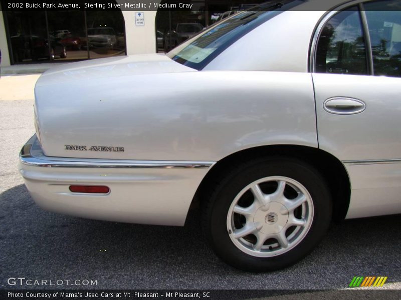 Sterling Silver Metallic / Medium Gray 2002 Buick Park Avenue