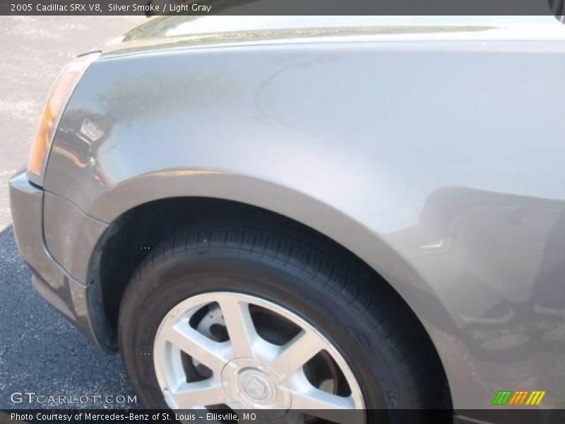 Silver Smoke / Light Gray 2005 Cadillac SRX V8