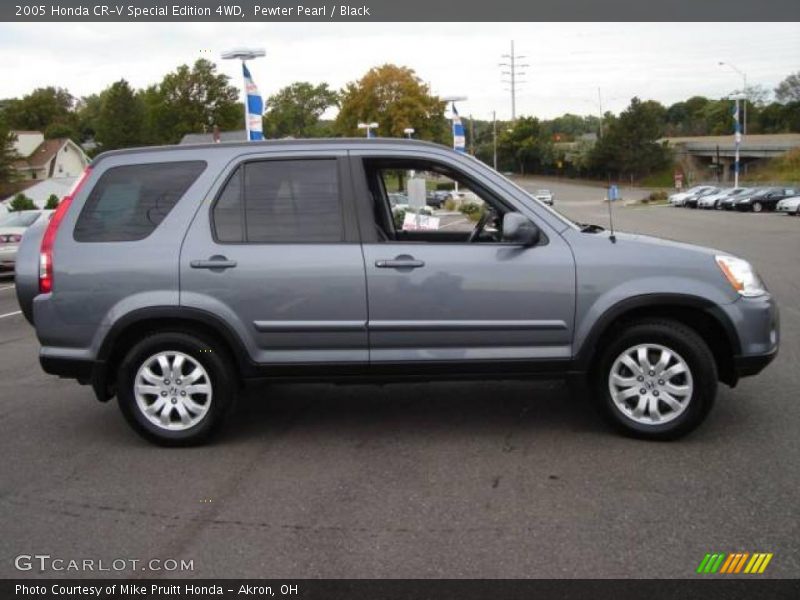 Pewter Pearl / Black 2005 Honda CR-V Special Edition 4WD