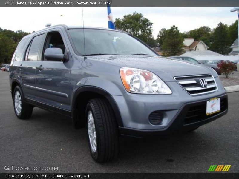 Pewter Pearl / Black 2005 Honda CR-V Special Edition 4WD