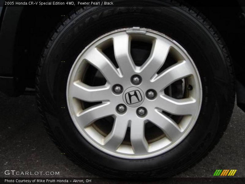 Pewter Pearl / Black 2005 Honda CR-V Special Edition 4WD