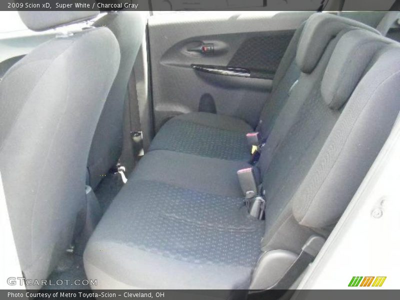 Super White / Charcoal Gray 2009 Scion xD
