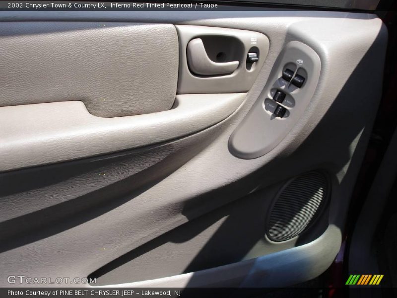 Inferno Red Tinted Pearlcoat / Taupe 2002 Chrysler Town & Country LX