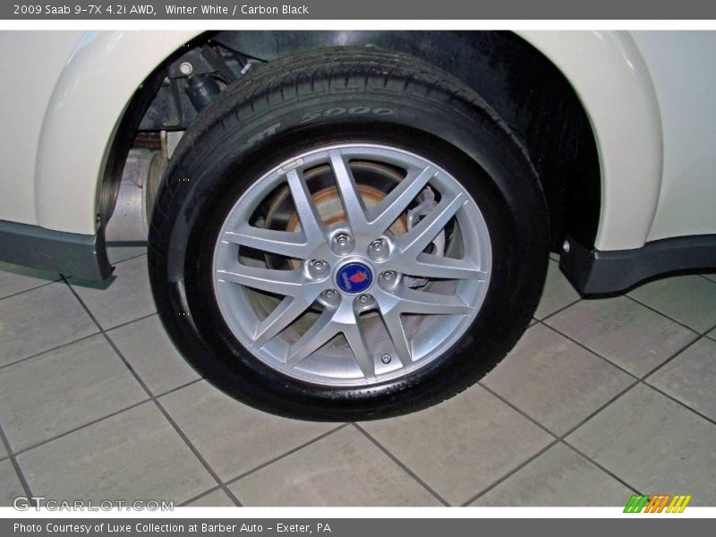 Winter White / Carbon Black 2009 Saab 9-7X 4.2i AWD