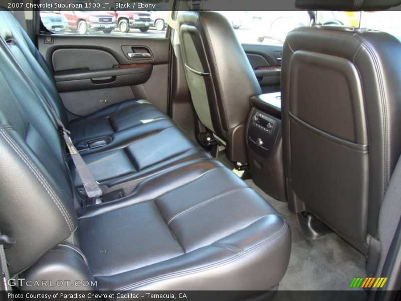 Black / Ebony 2007 Chevrolet Suburban 1500 LT