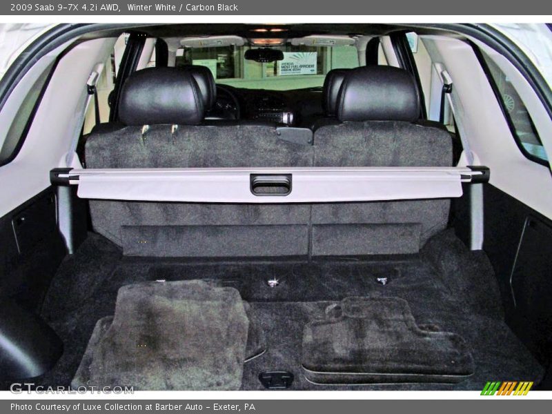 Winter White / Carbon Black 2009 Saab 9-7X 4.2i AWD