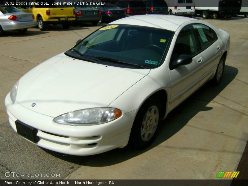 Stone White / Dark Slate Gray 2002 Dodge Intrepid SE