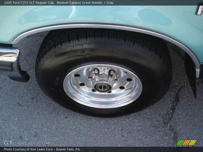 Medium Calypso Green Metallic / Gray 1995 Ford F150 XLT Regular Cab