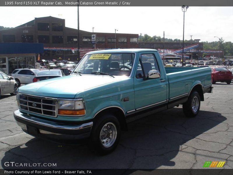 Medium Calypso Green Metallic / Gray 1995 Ford F150 XLT Regular Cab