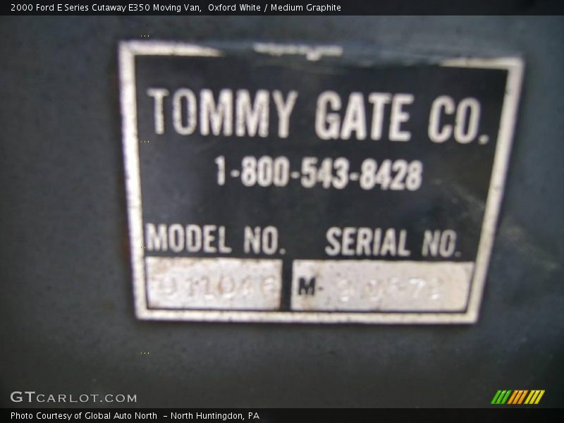 Oxford White / Medium Graphite 2000 Ford E Series Cutaway E350 Moving Van