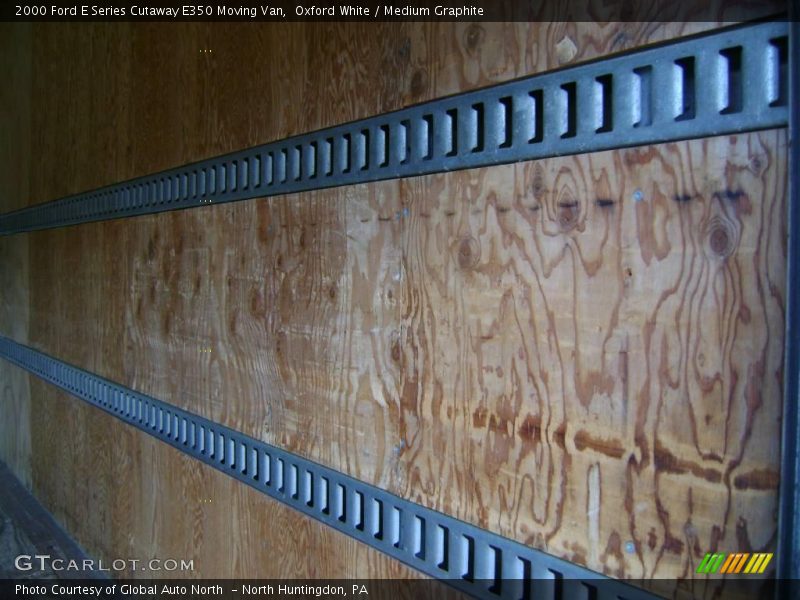 Oxford White / Medium Graphite 2000 Ford E Series Cutaway E350 Moving Van