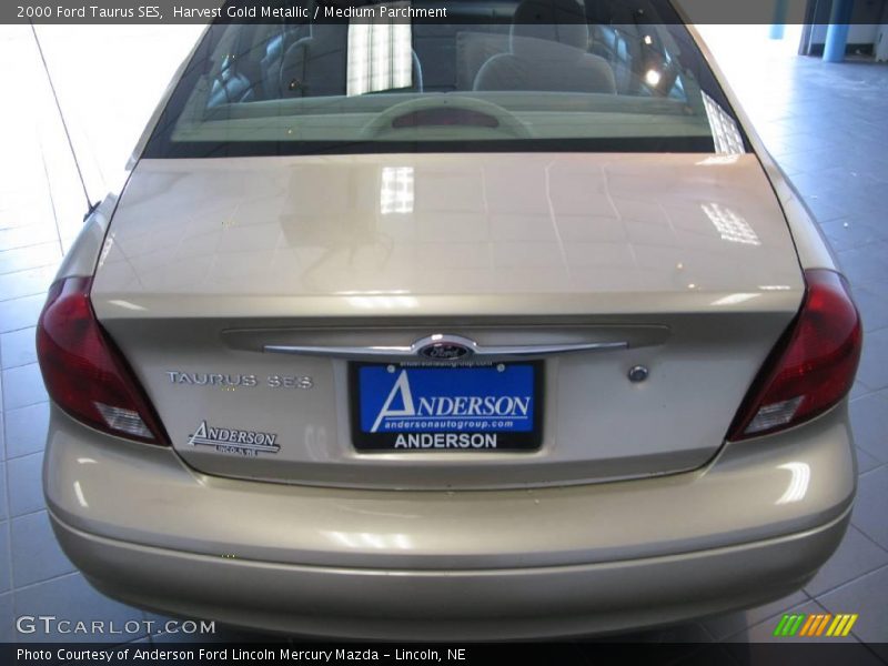 Harvest Gold Metallic / Medium Parchment 2000 Ford Taurus SES
