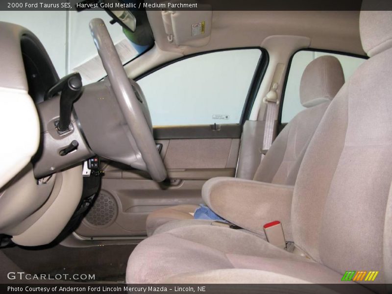 Harvest Gold Metallic / Medium Parchment 2000 Ford Taurus SES