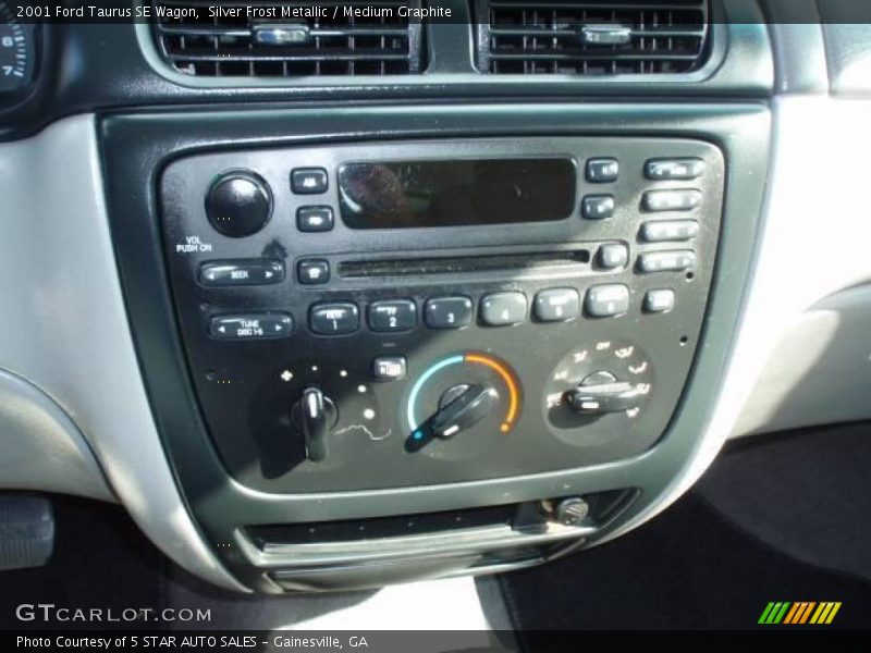Silver Frost Metallic / Medium Graphite 2001 Ford Taurus SE Wagon